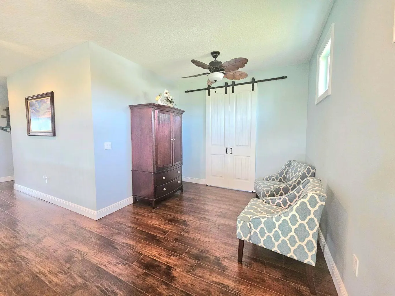 1468 SW Peninsula Lane