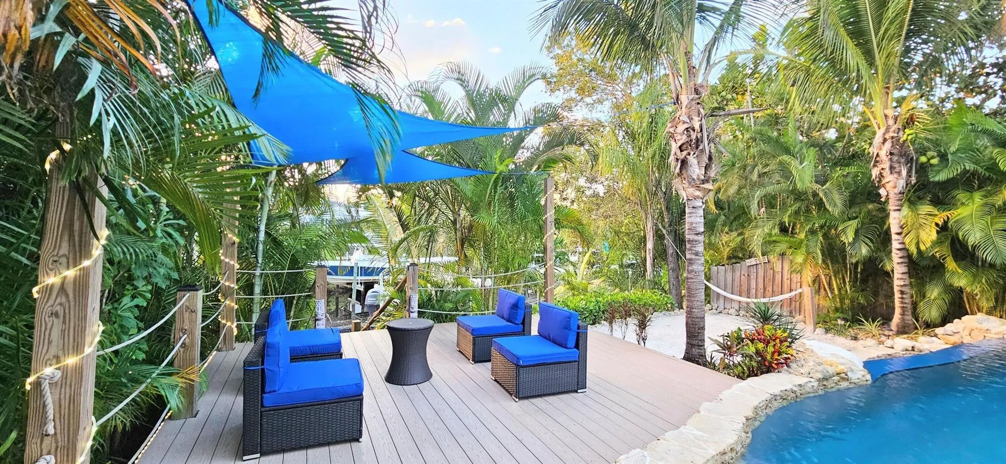 1468 SW Peninsula Lane