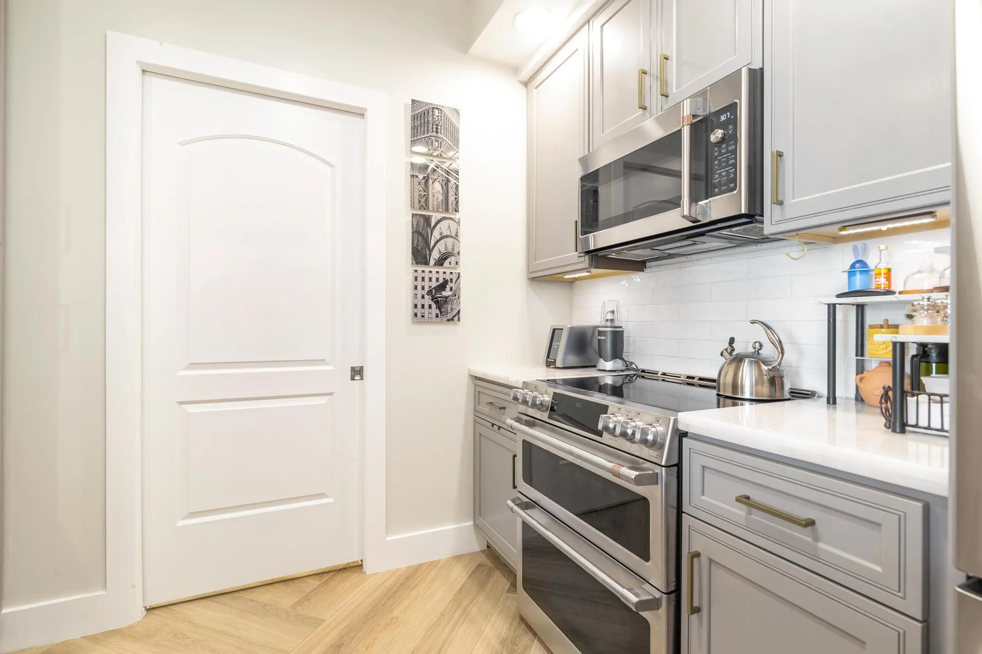 801 S Olive Avenue, #919
