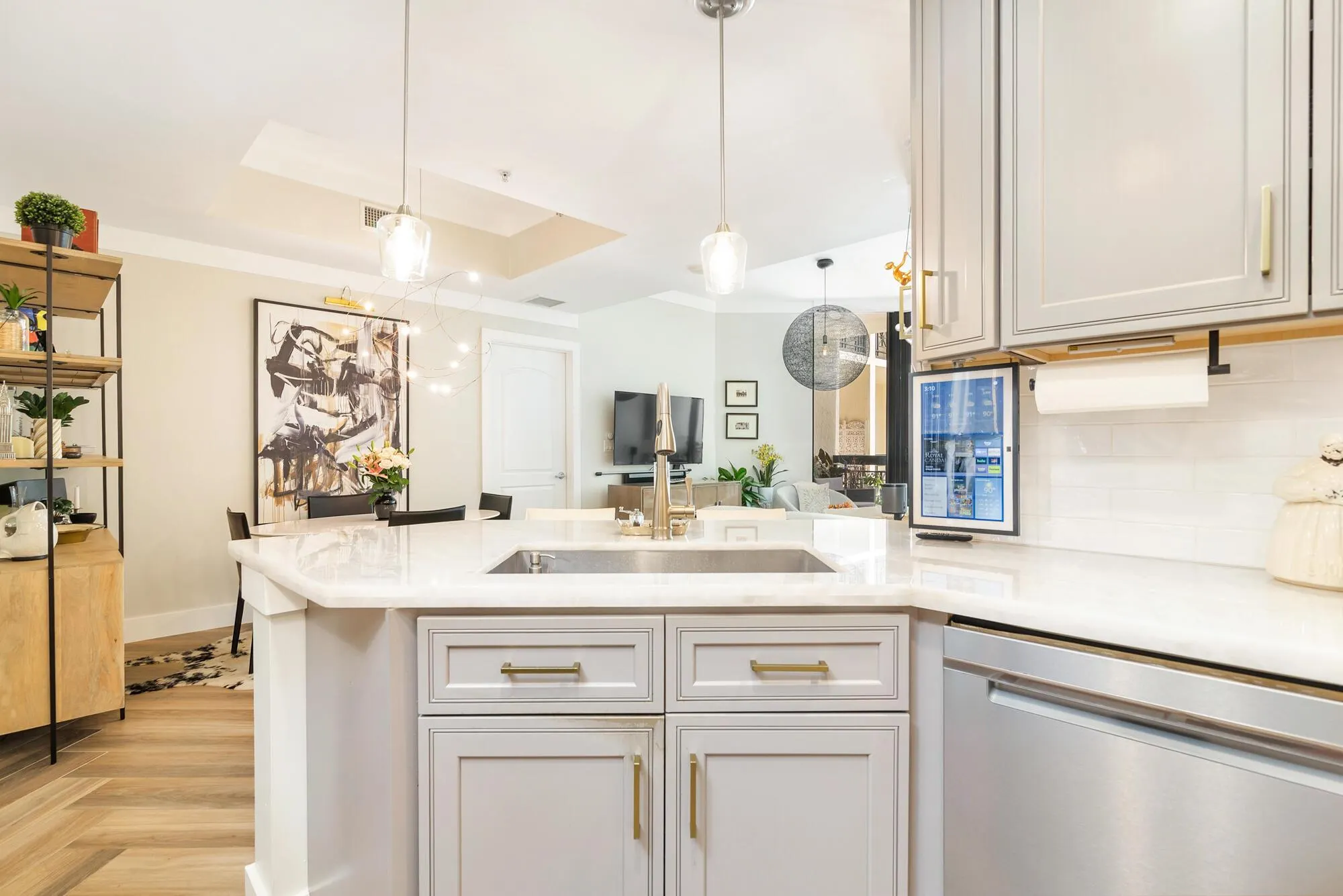 801 S Olive Avenue, #919