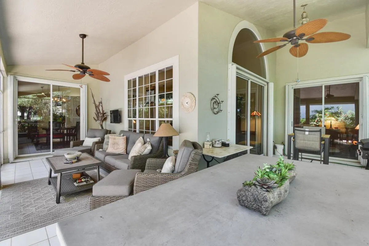 6861 Briarlake Circle