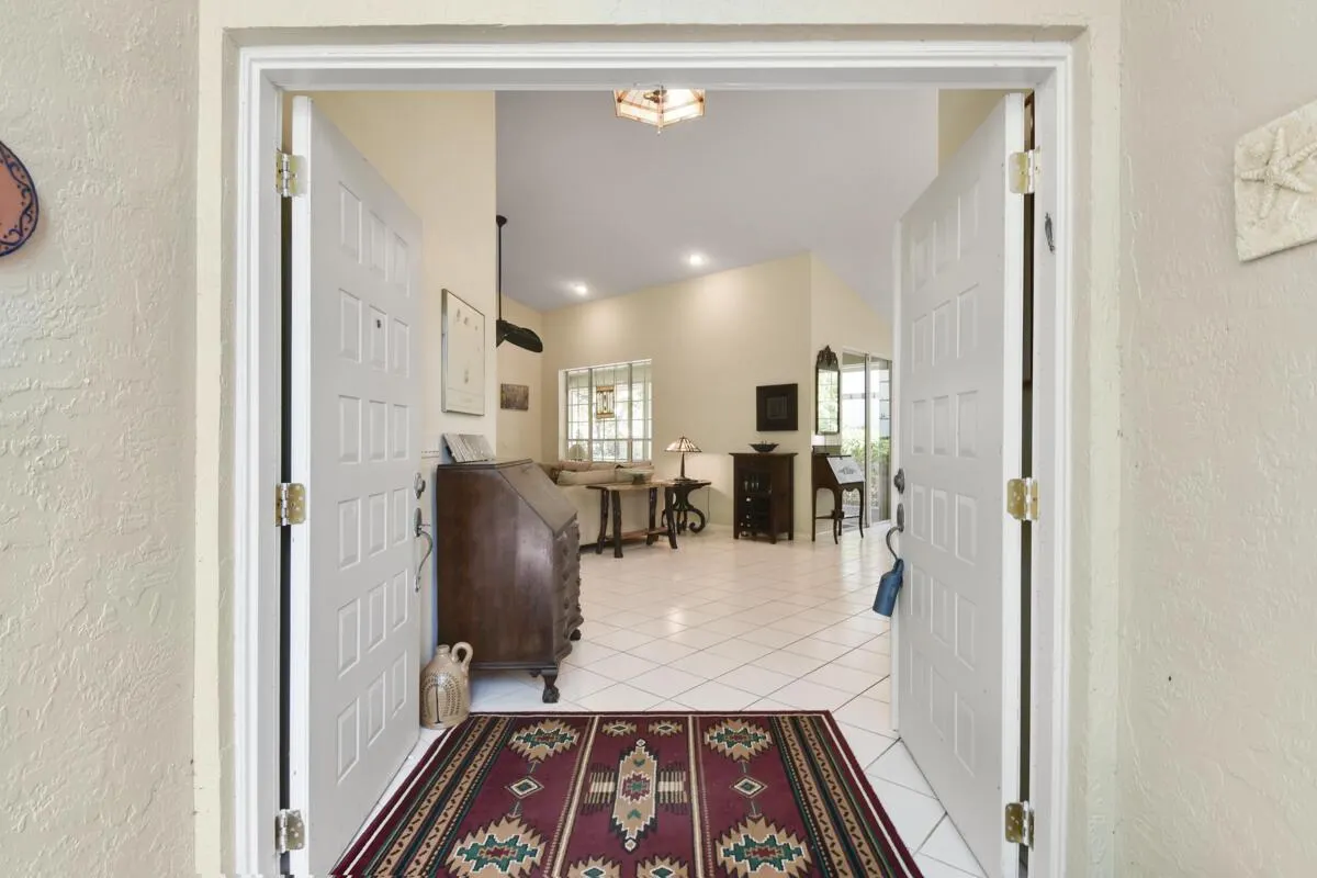 6861 Briarlake Circle