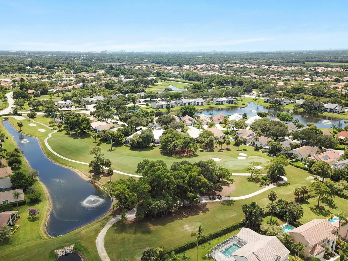 6861 Briarlake Circle