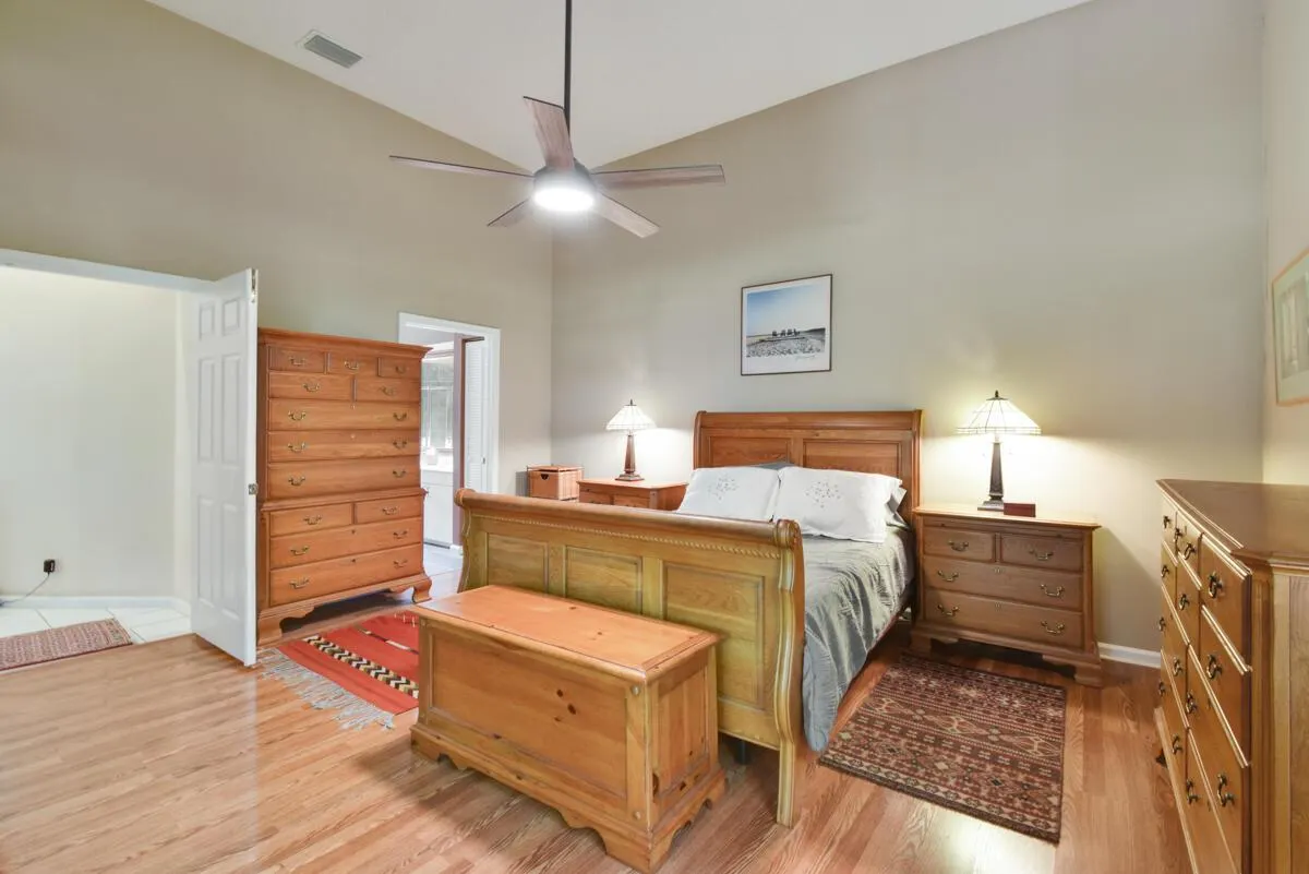 6861 Briarlake Circle