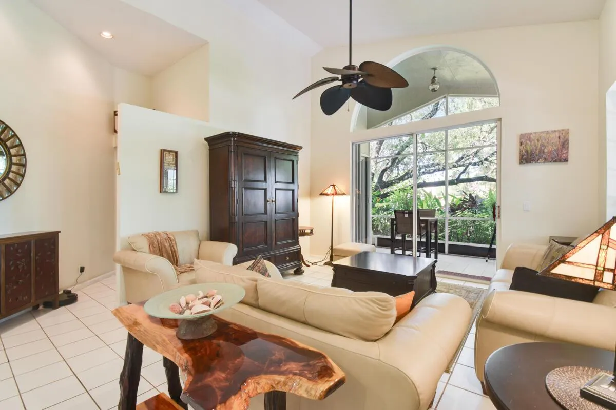 6861 Briarlake Circle