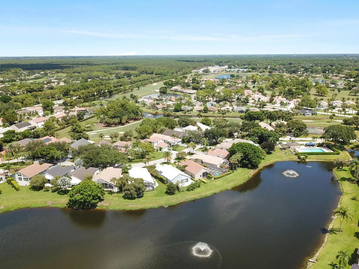 6861 Briarlake Circle