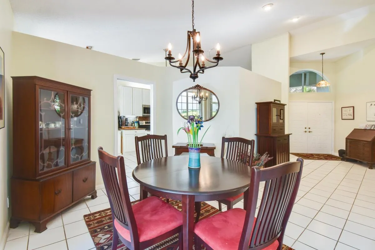 6861 Briarlake Circle