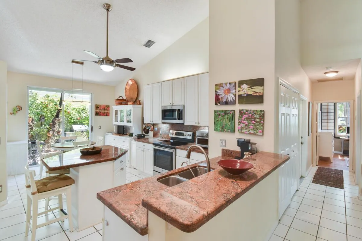 6861 Briarlake Circle
