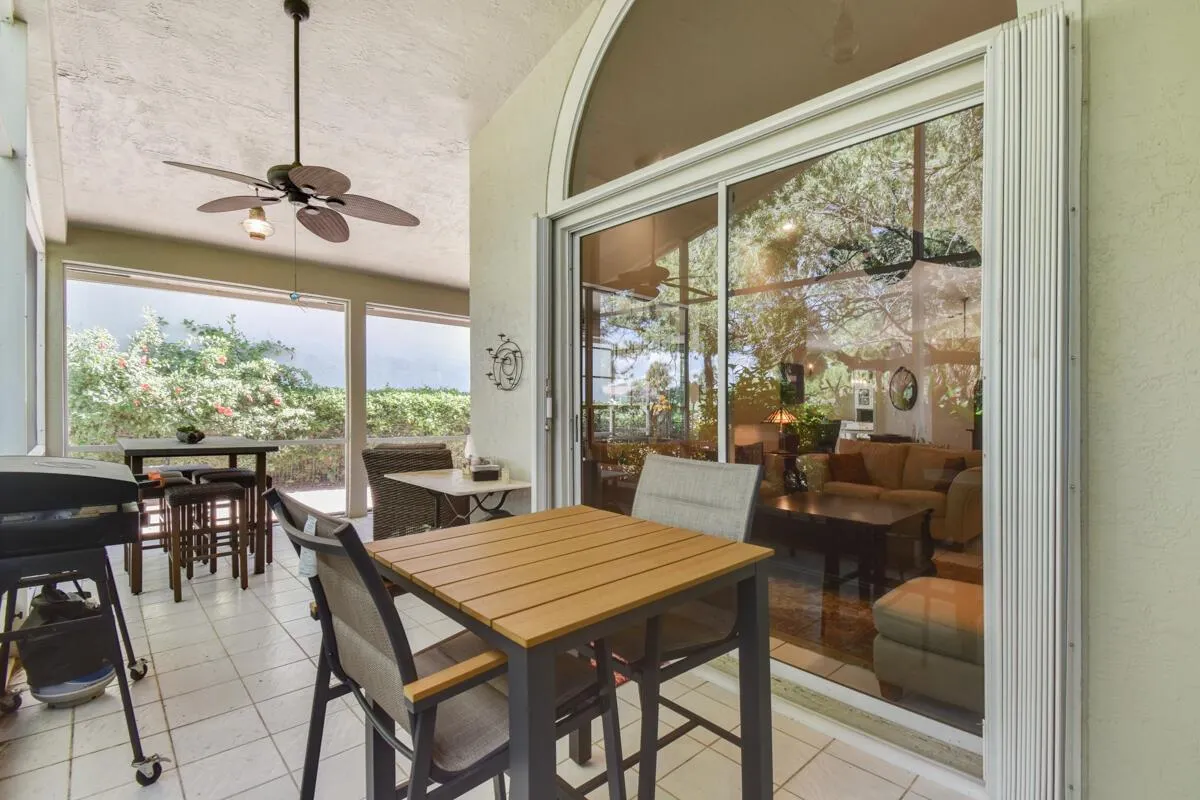 6861 Briarlake Circle
