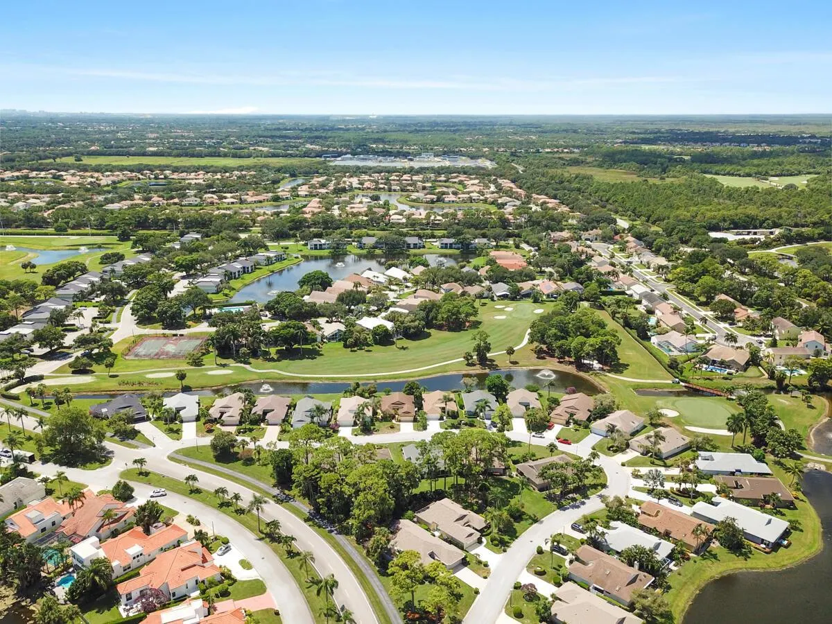 6861 Briarlake Circle