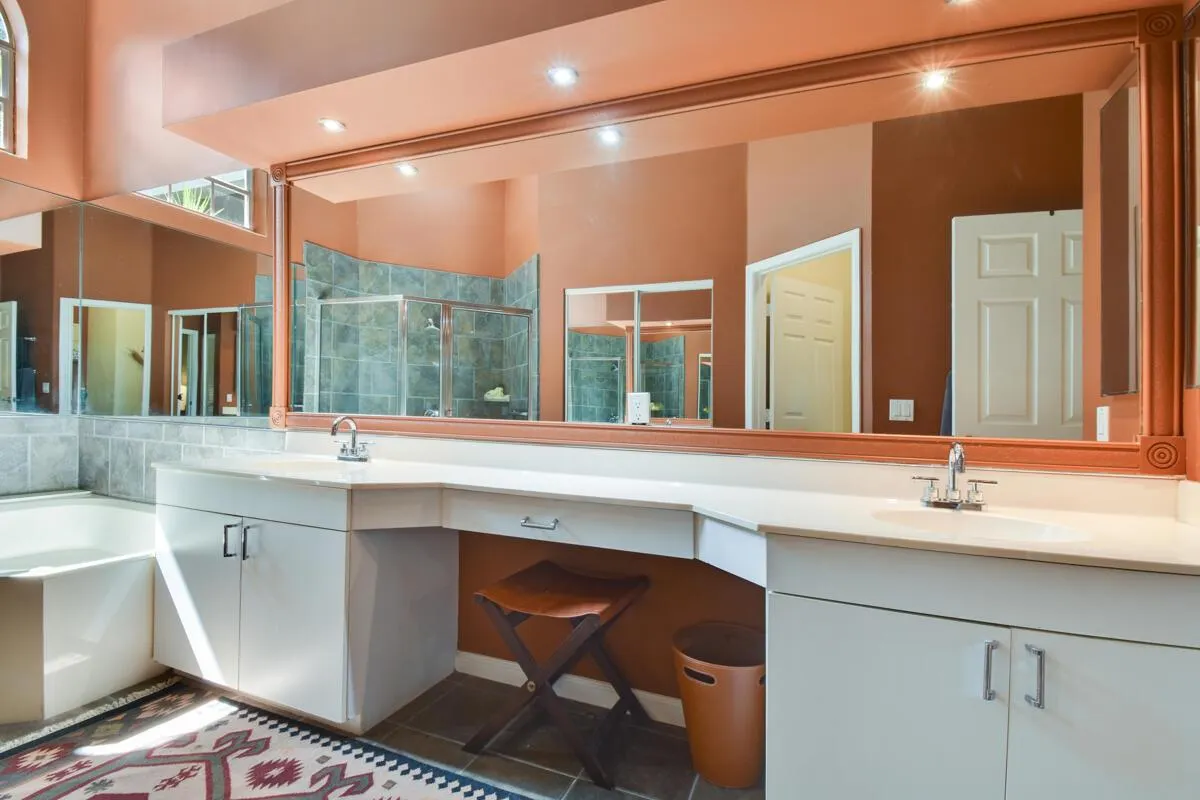 6861 Briarlake Circle