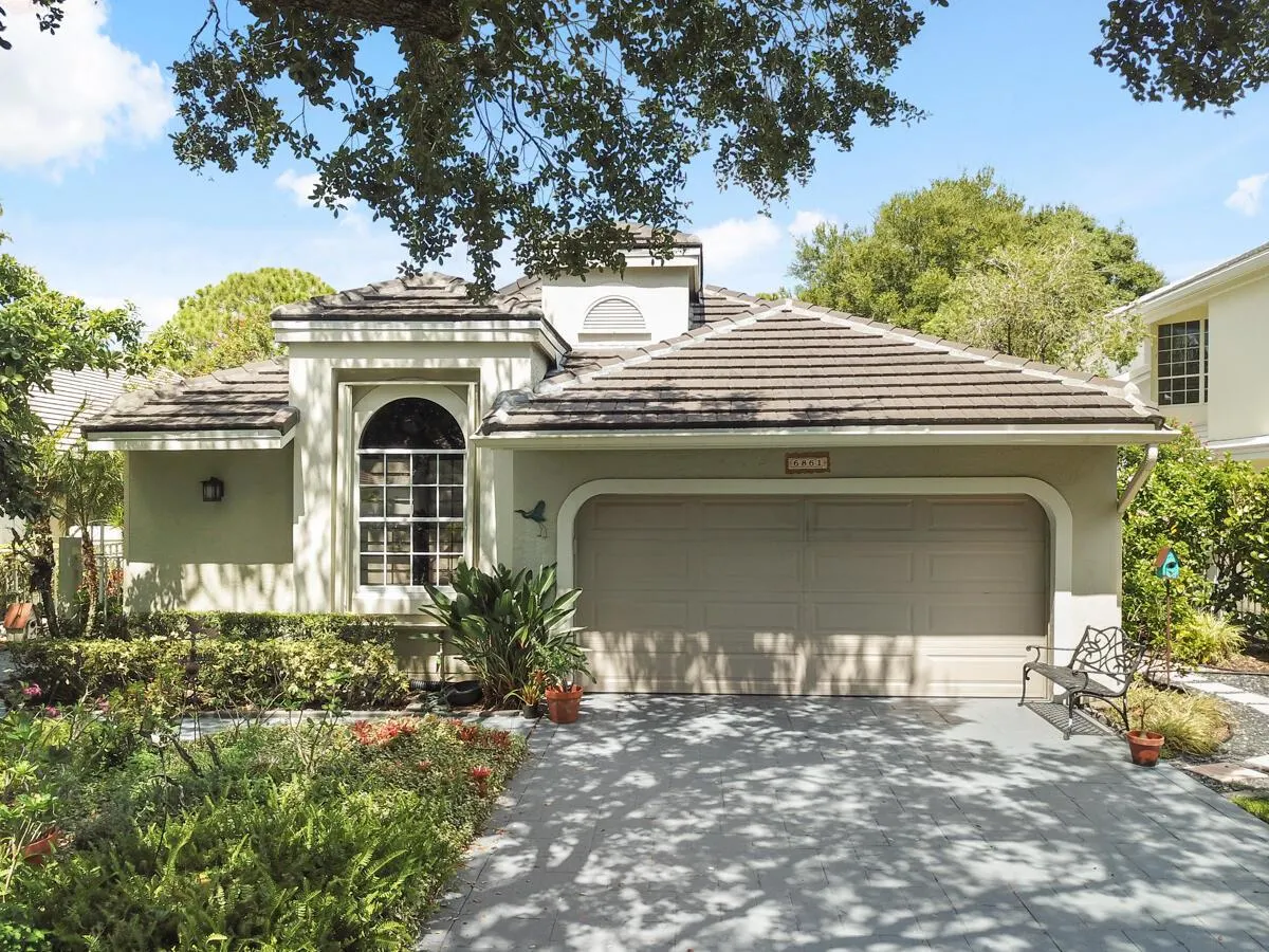6861 Briarlake Circle
