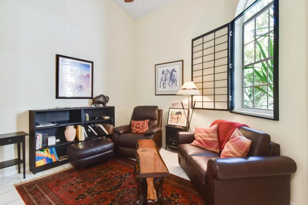 6861 Briarlake Circle