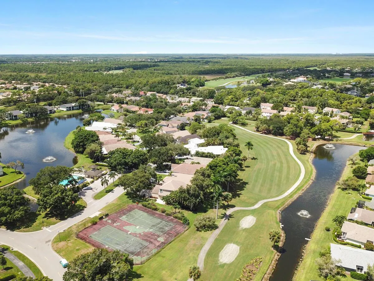 6861 Briarlake Circle