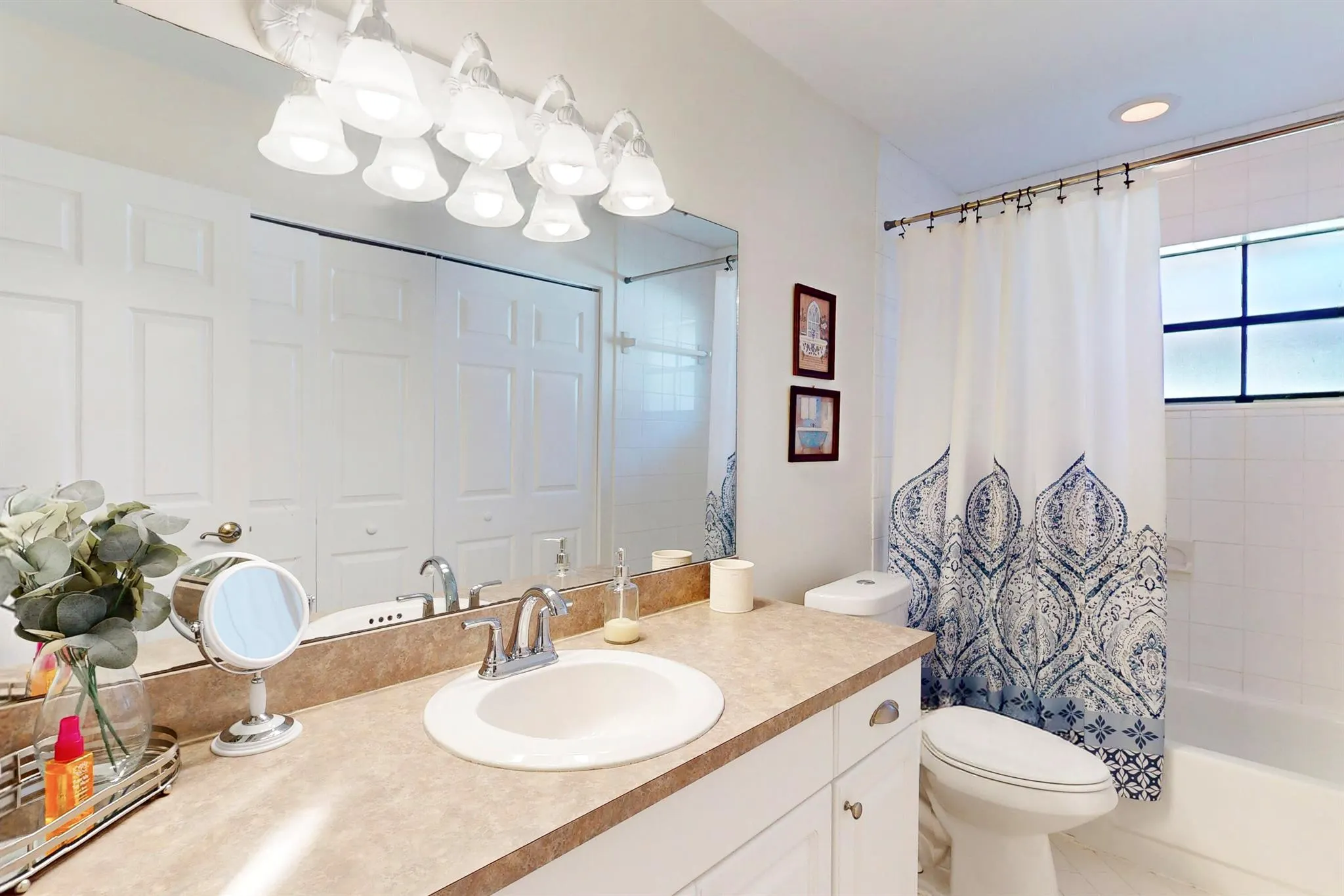 1443 Captains Walk, #23a