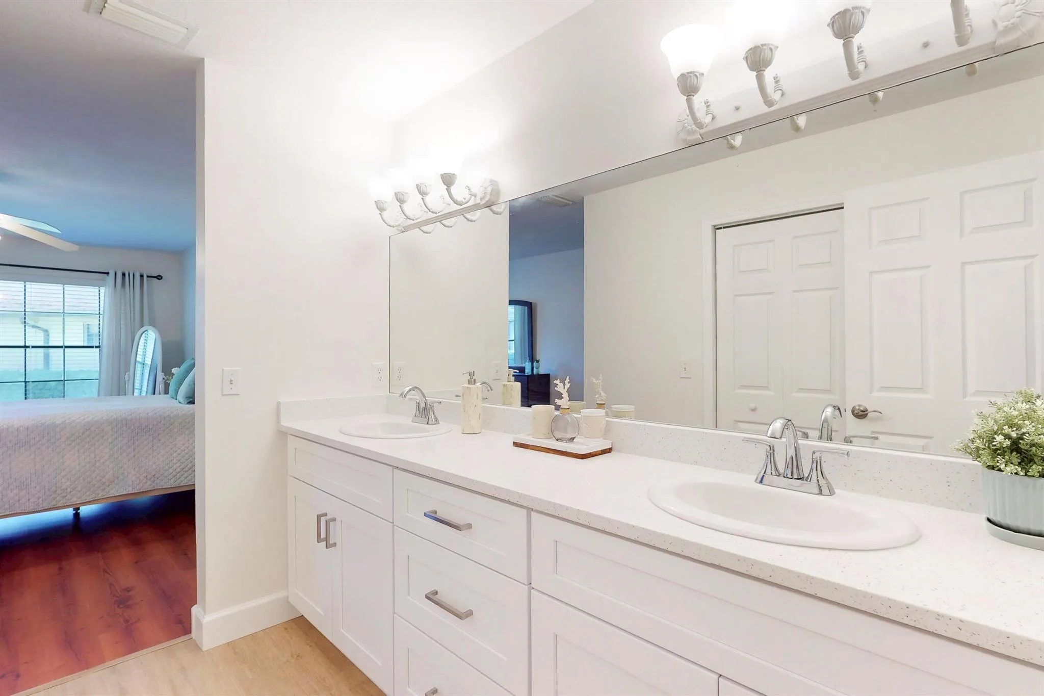 1443 Captains Walk, #23a