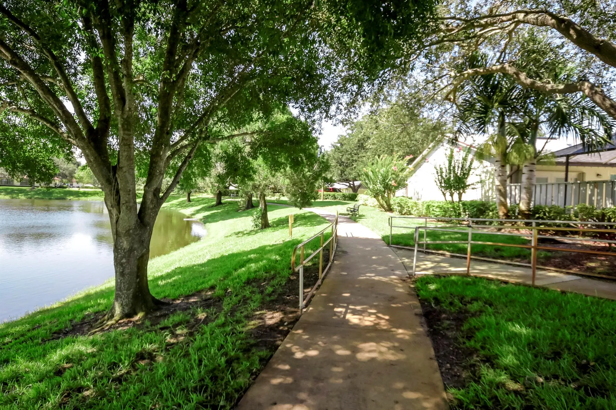 1443 Captains Walk, #23a