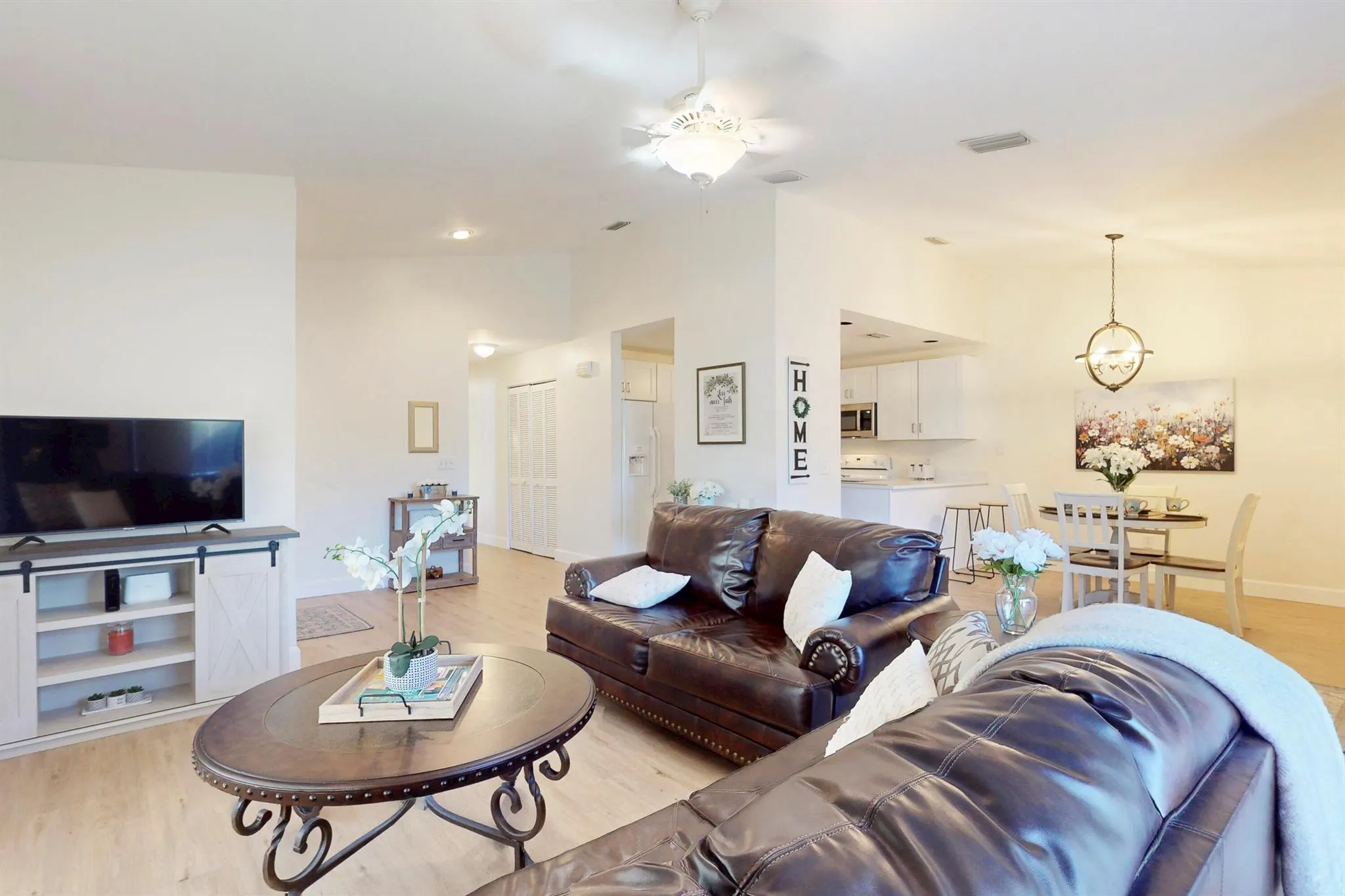 1443 Captains Walk, #23a