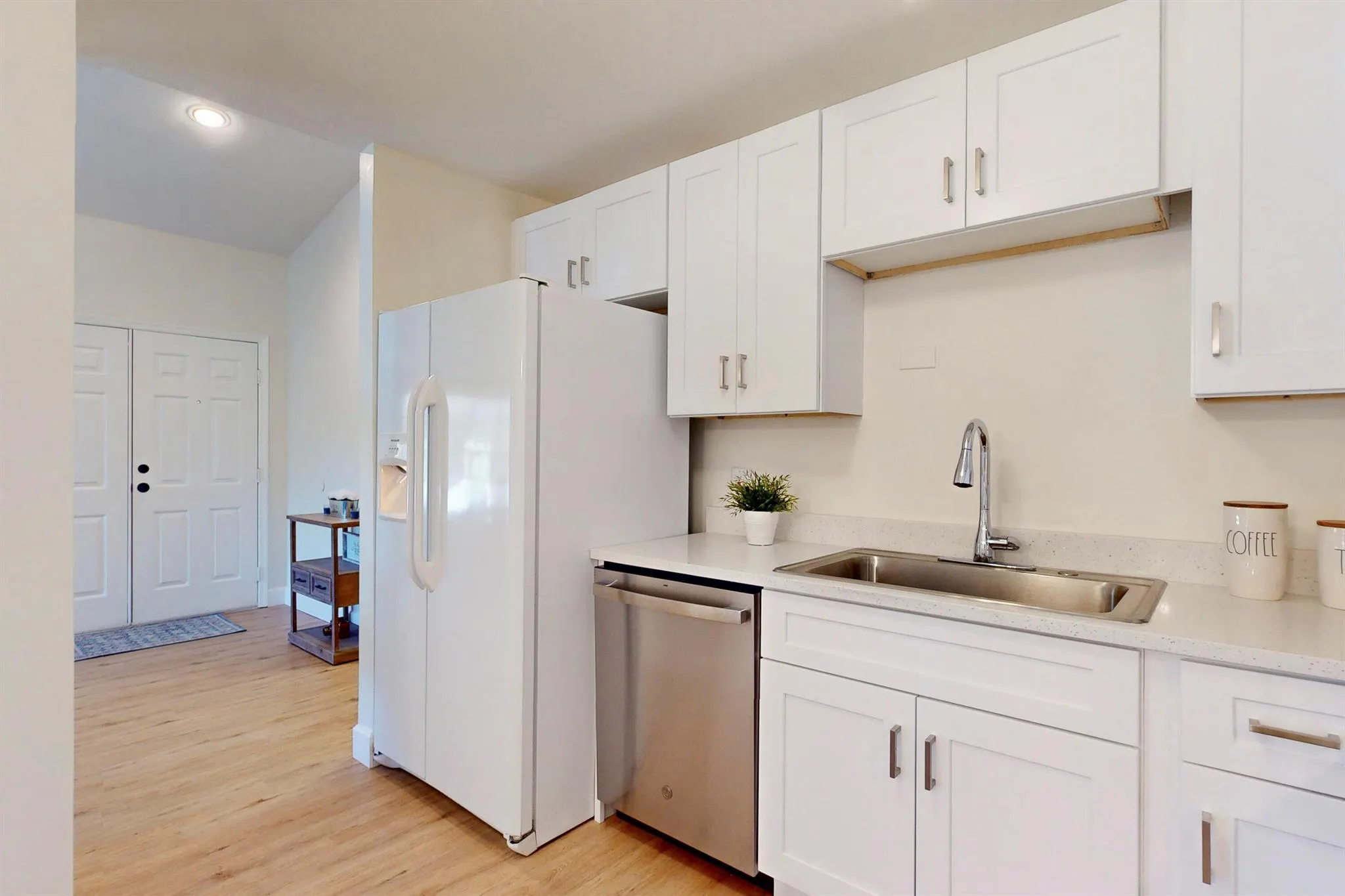 1443 Captains Walk, #23a