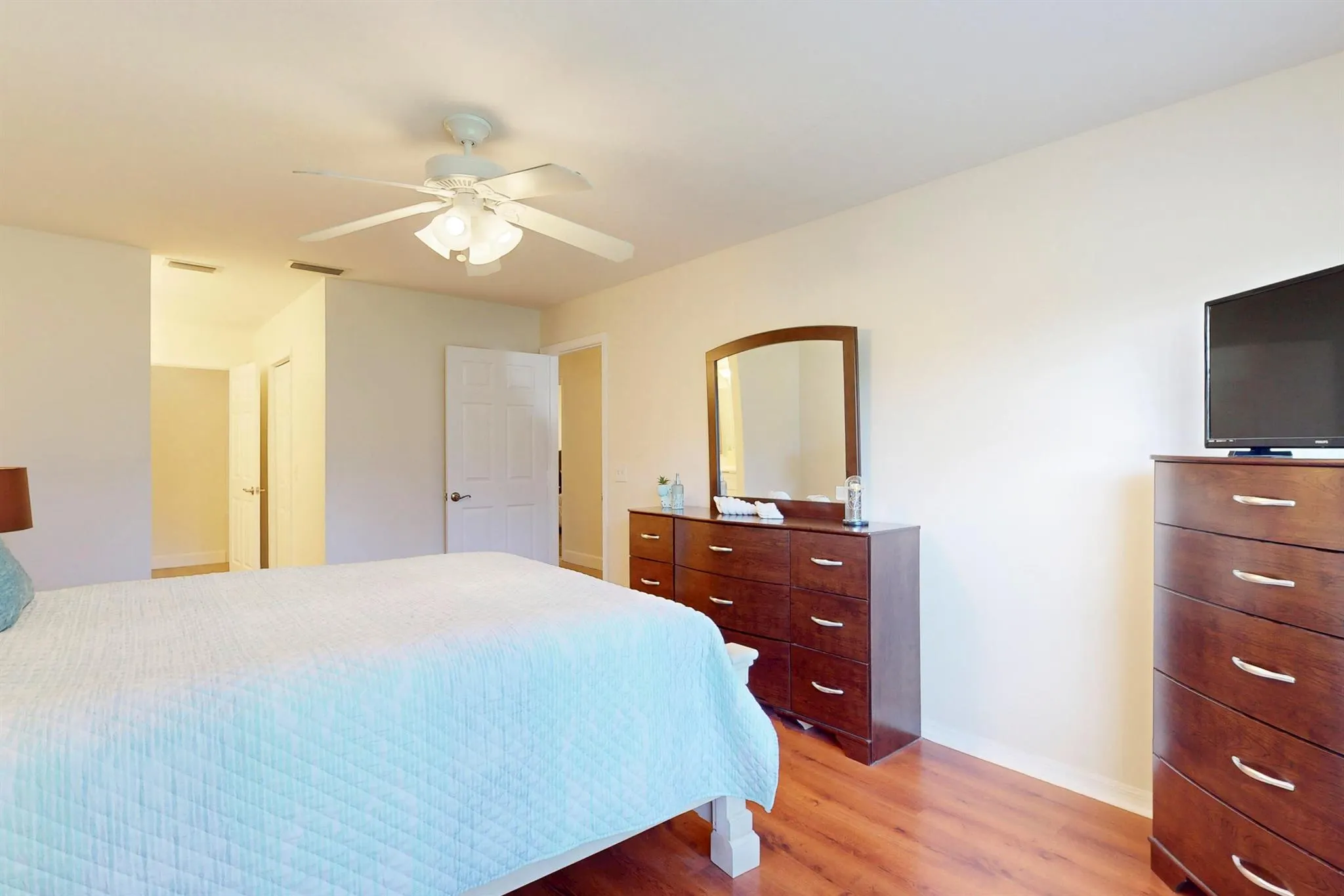 1443 Captains Walk, #23a