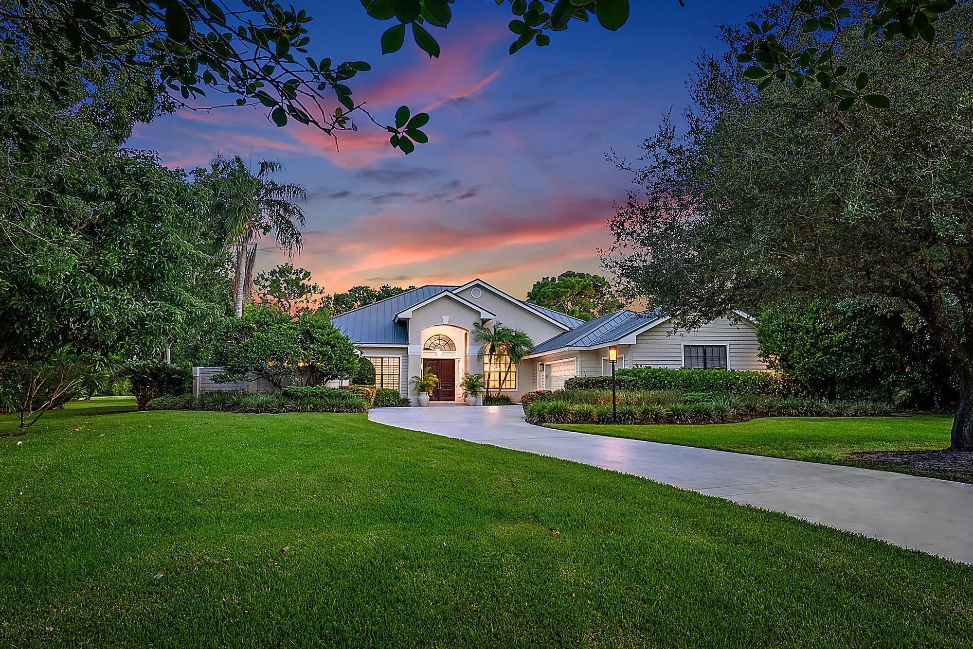 1550 SW Saint Andrews Drive