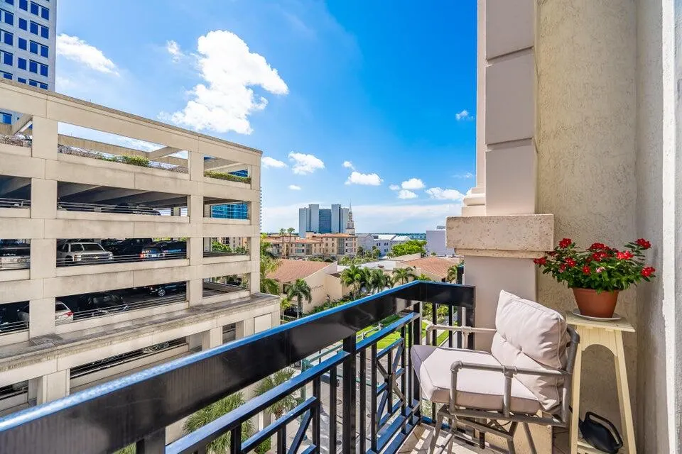 801 S Olive Avenue, #418