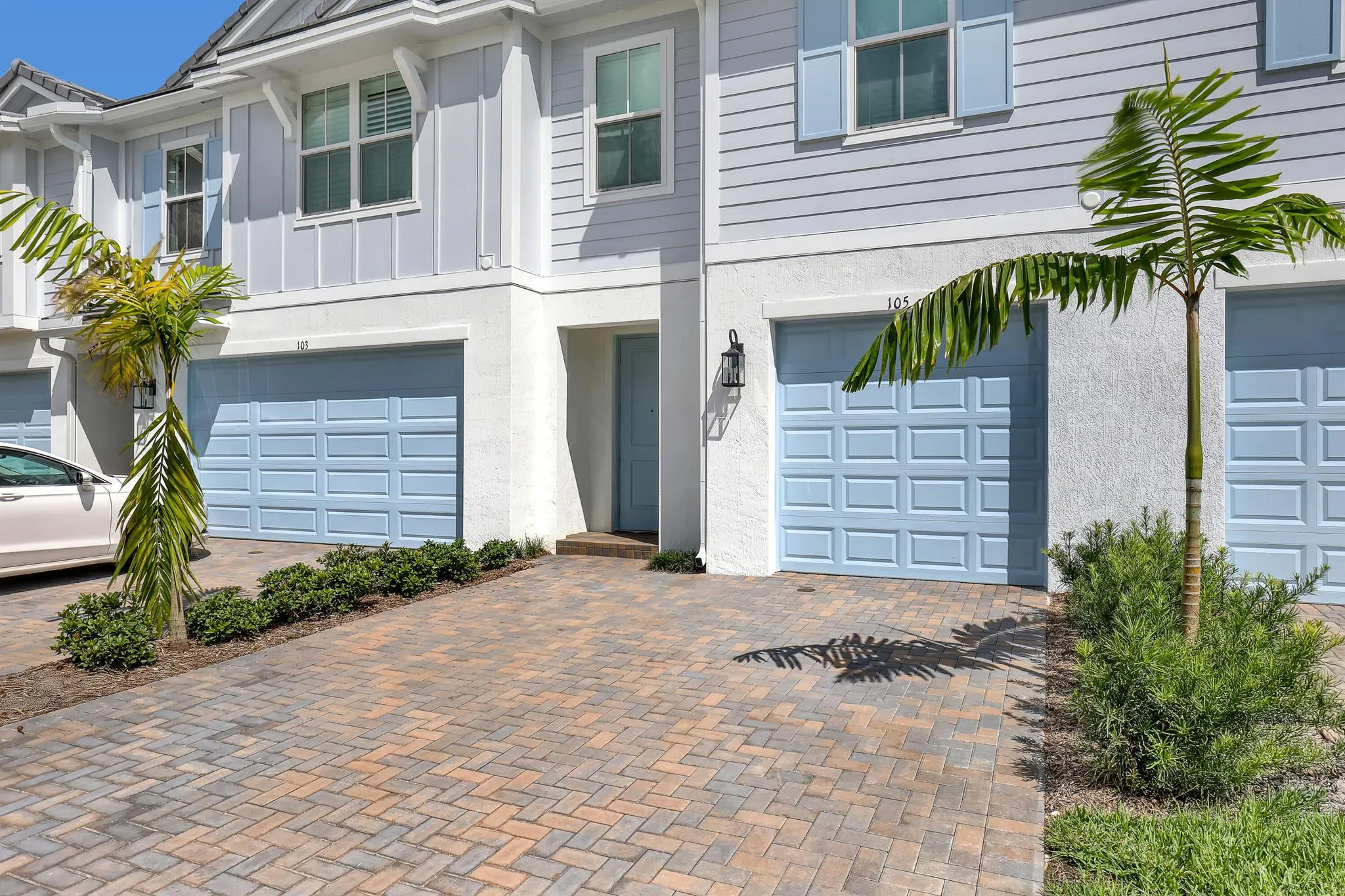 105 SE Birch Terrace SE