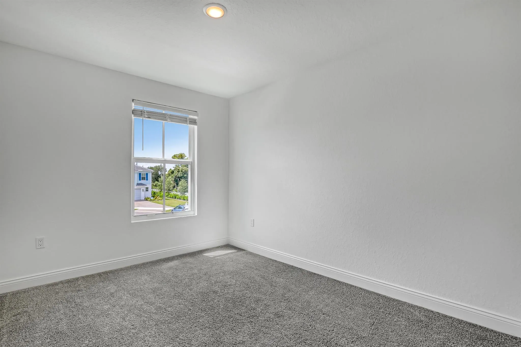 105 SE Birch Terrace SE