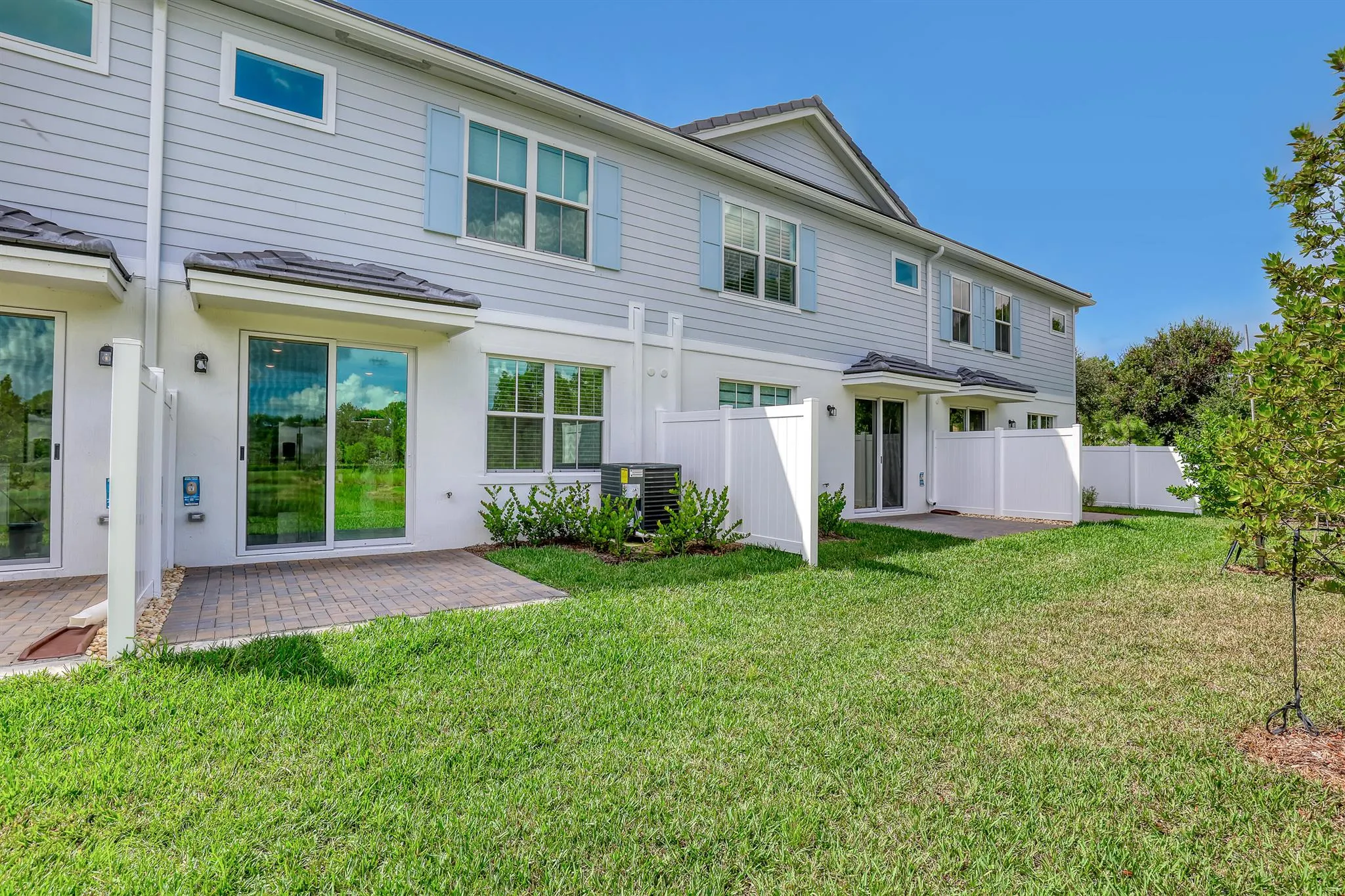 105 SE Birch Terrace SE