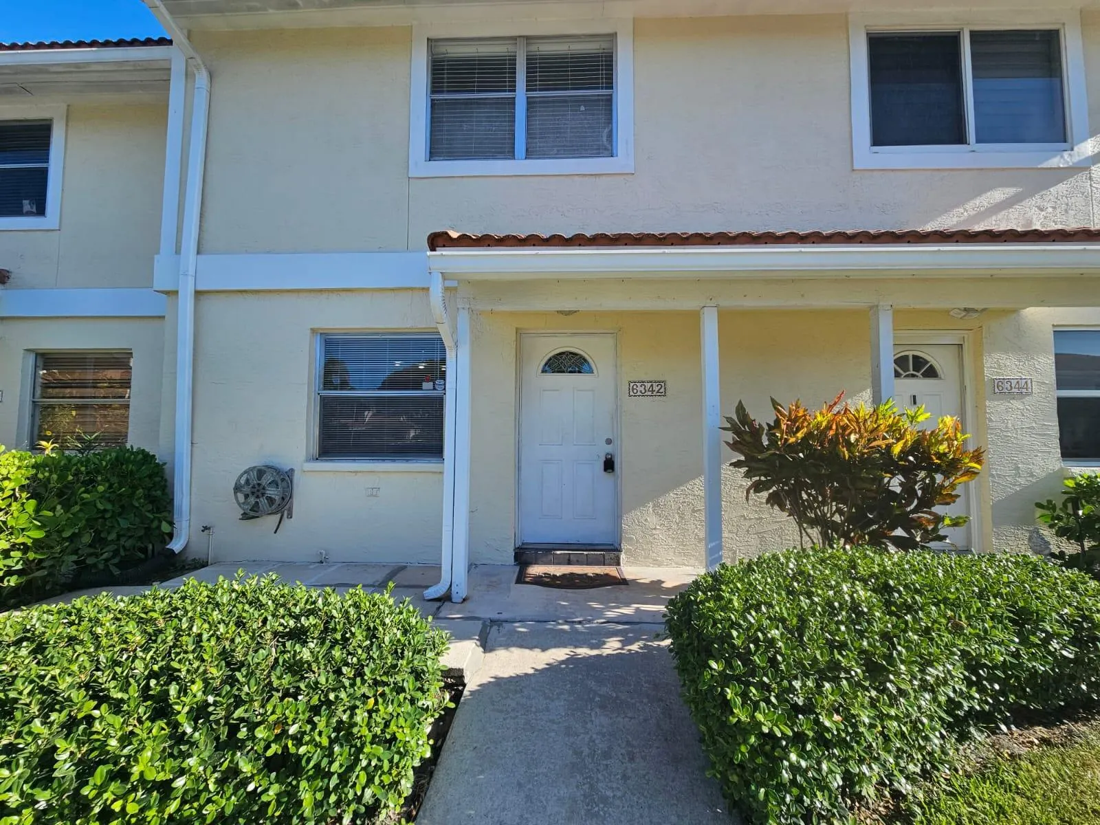 6342 Walk Circle