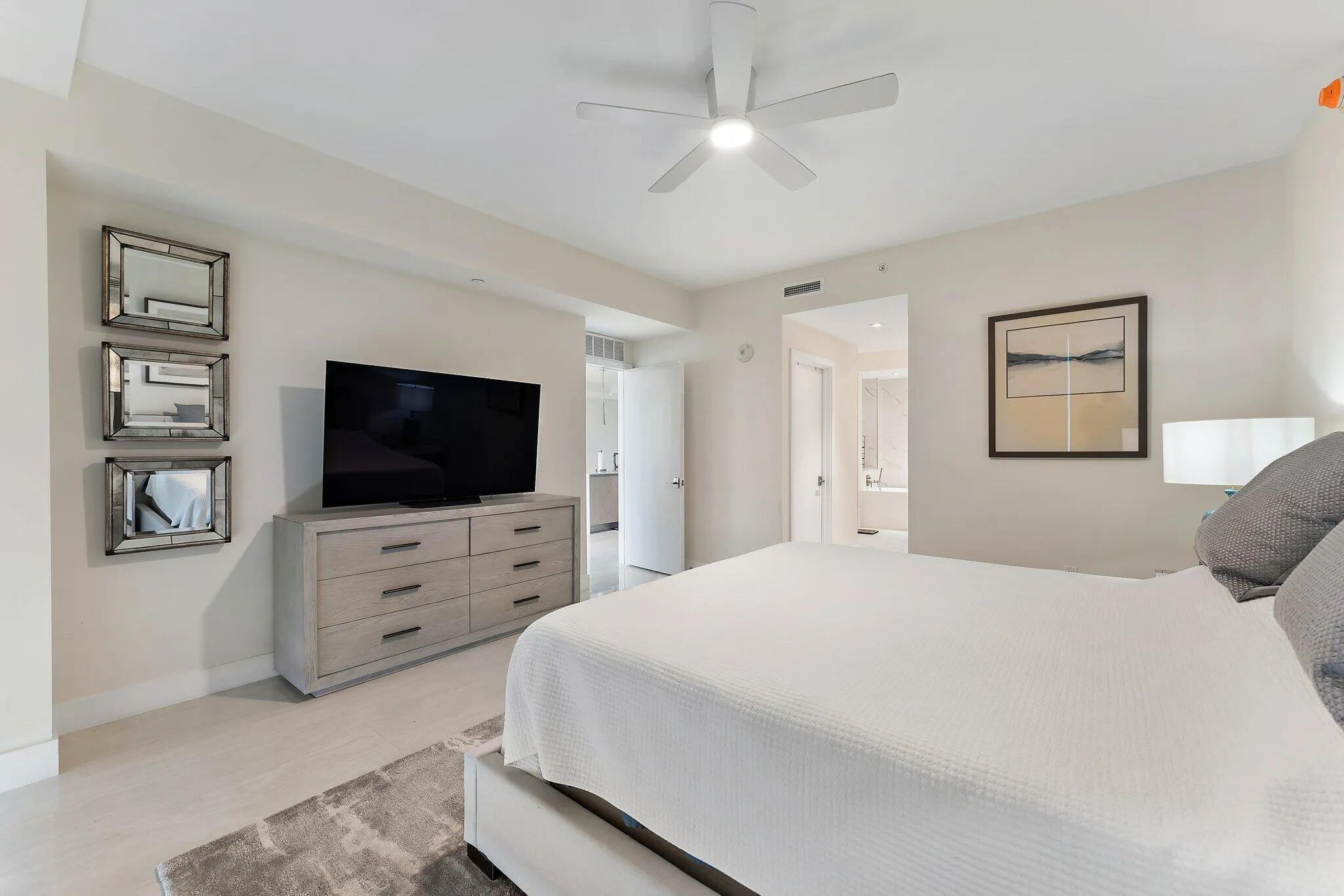 3100 N Ocean Drive, #1906