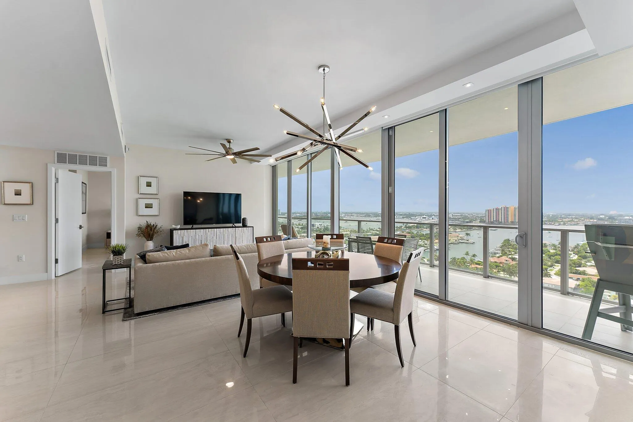 3100 N Ocean Drive, #1906