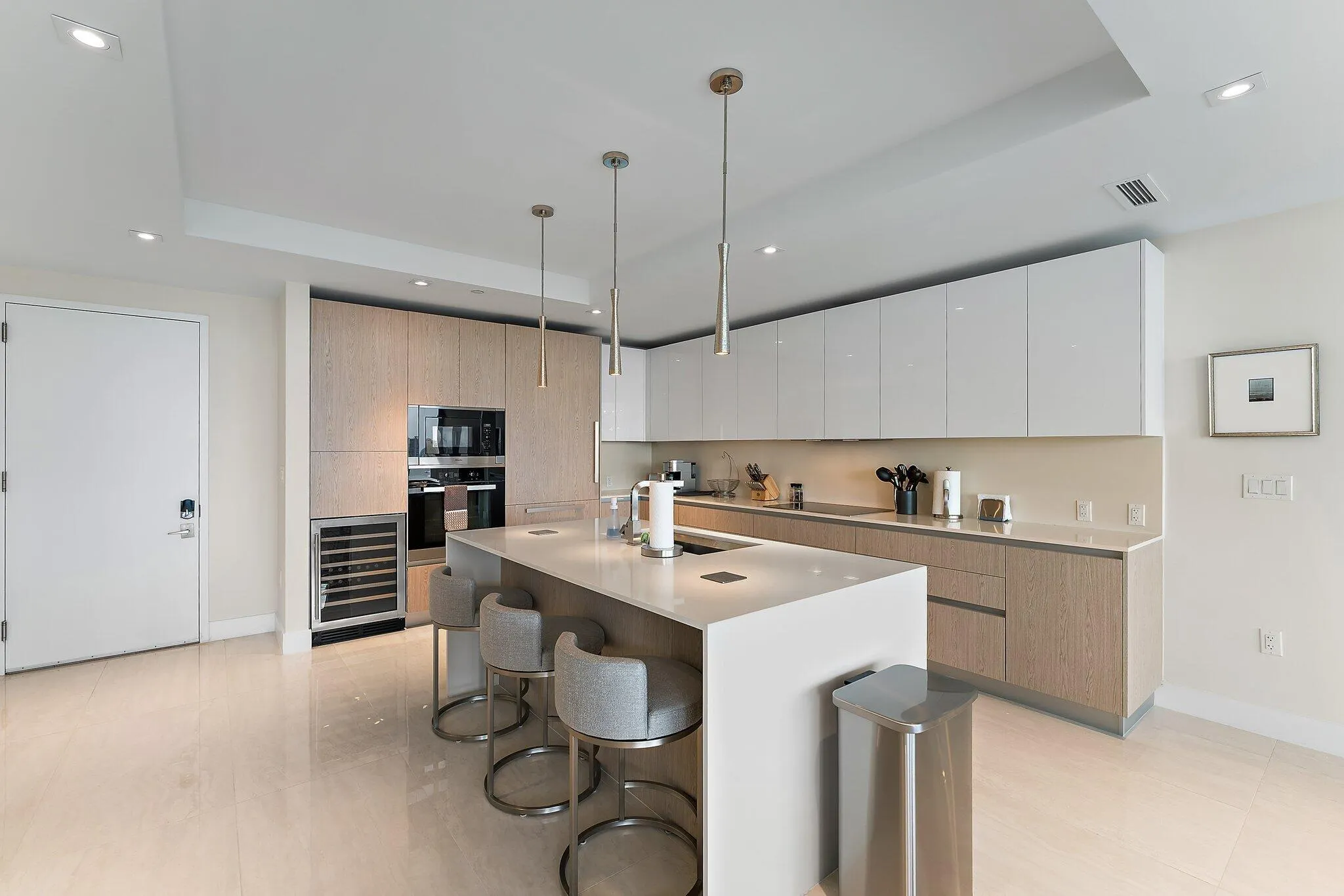 3100 N Ocean Drive, #1906