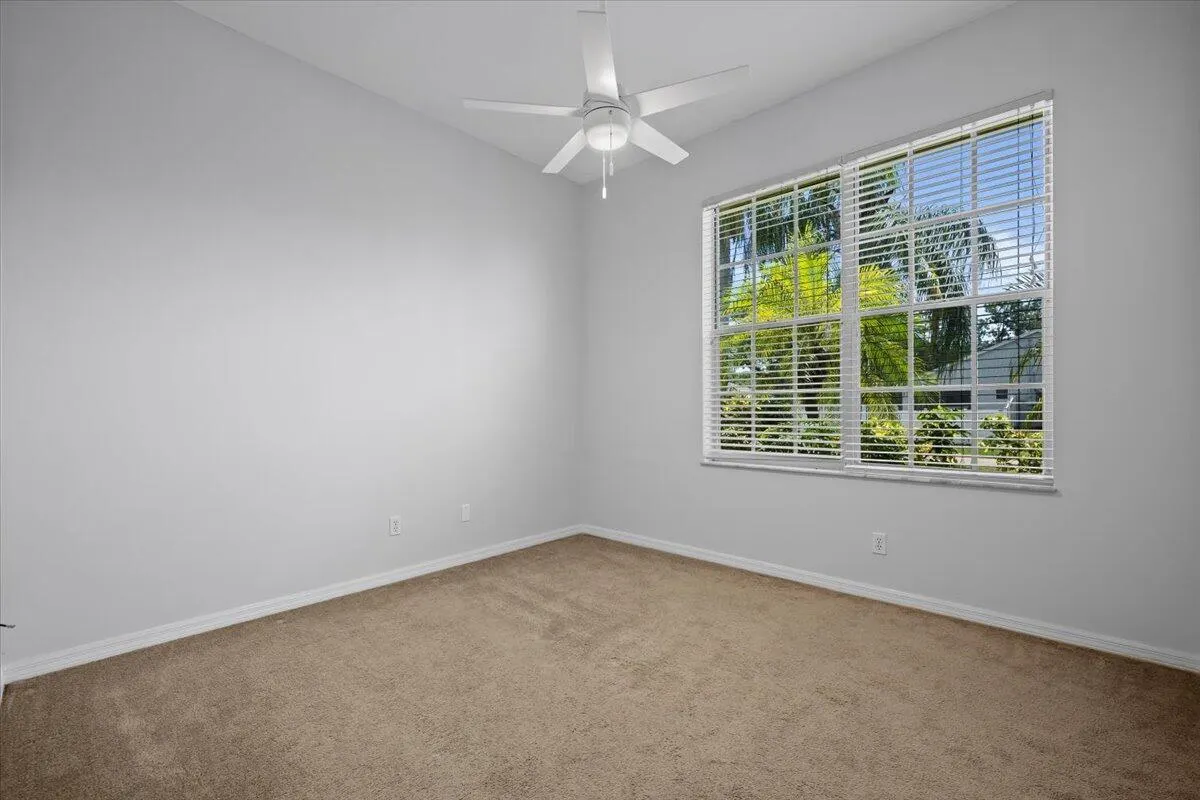 230 SW Ridgecrest Drive