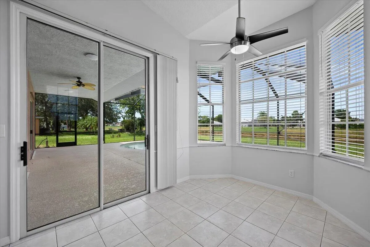 230 SW Ridgecrest Drive