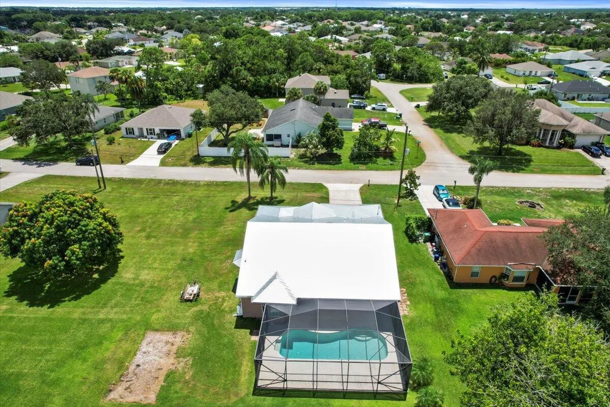 230 SW Ridgecrest Drive
