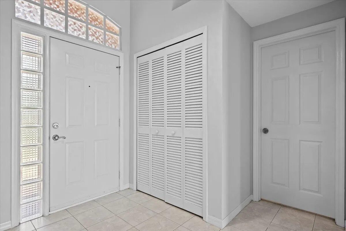 230 SW Ridgecrest Drive