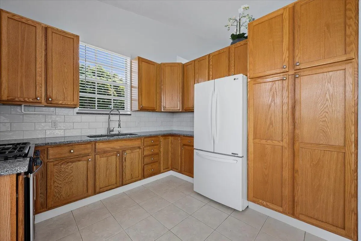230 SW Ridgecrest Drive