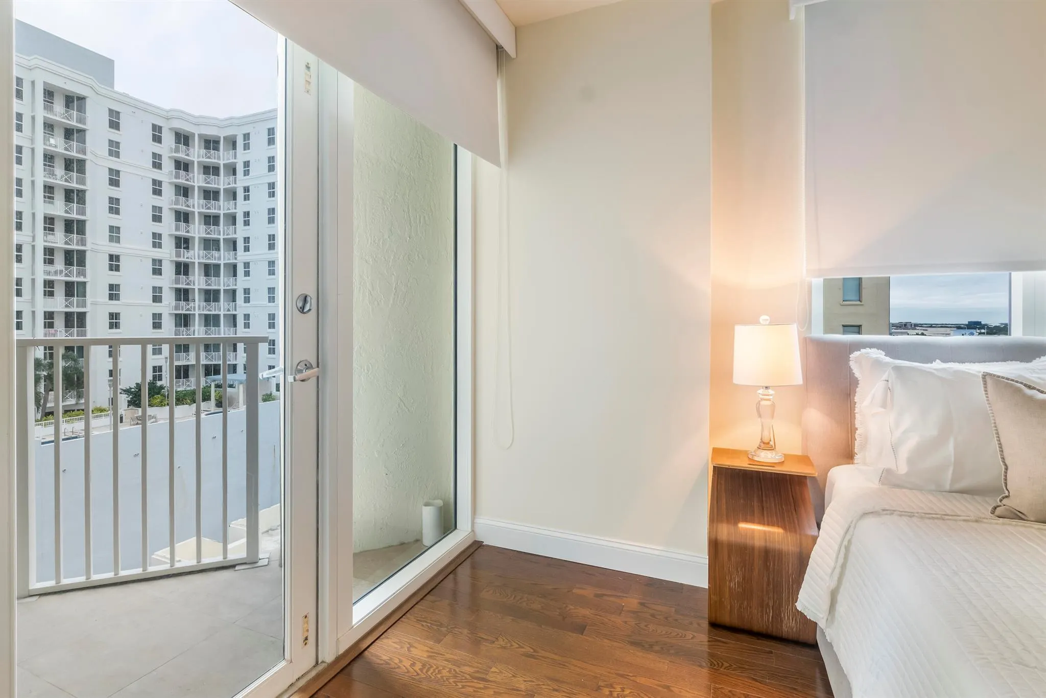 201 S Narcissus Avenue, #806