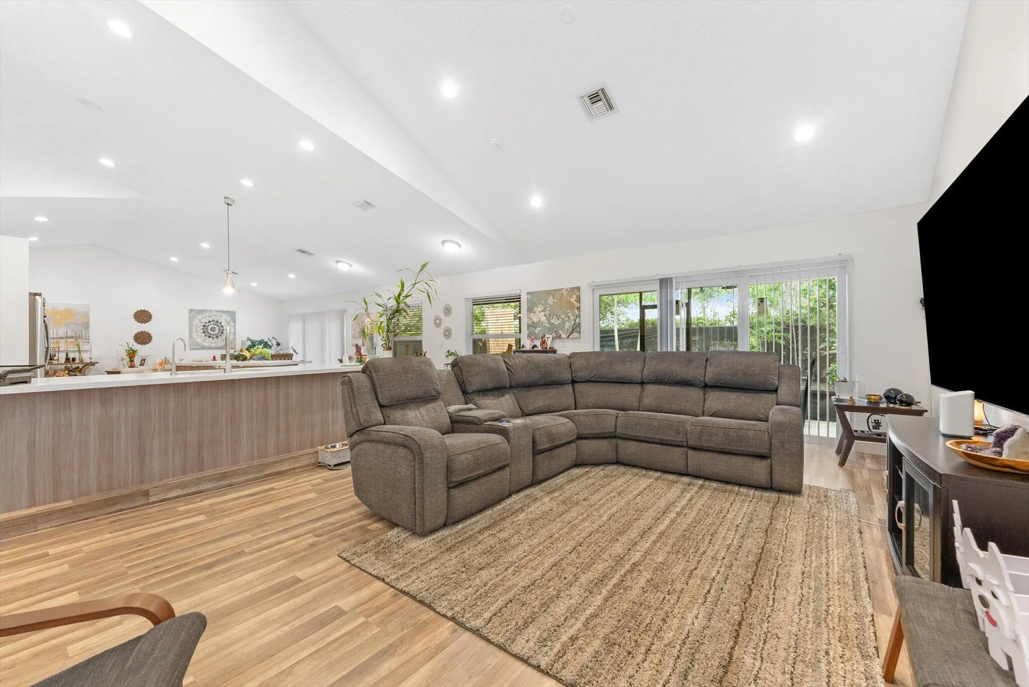 5185 NW 52nd Street