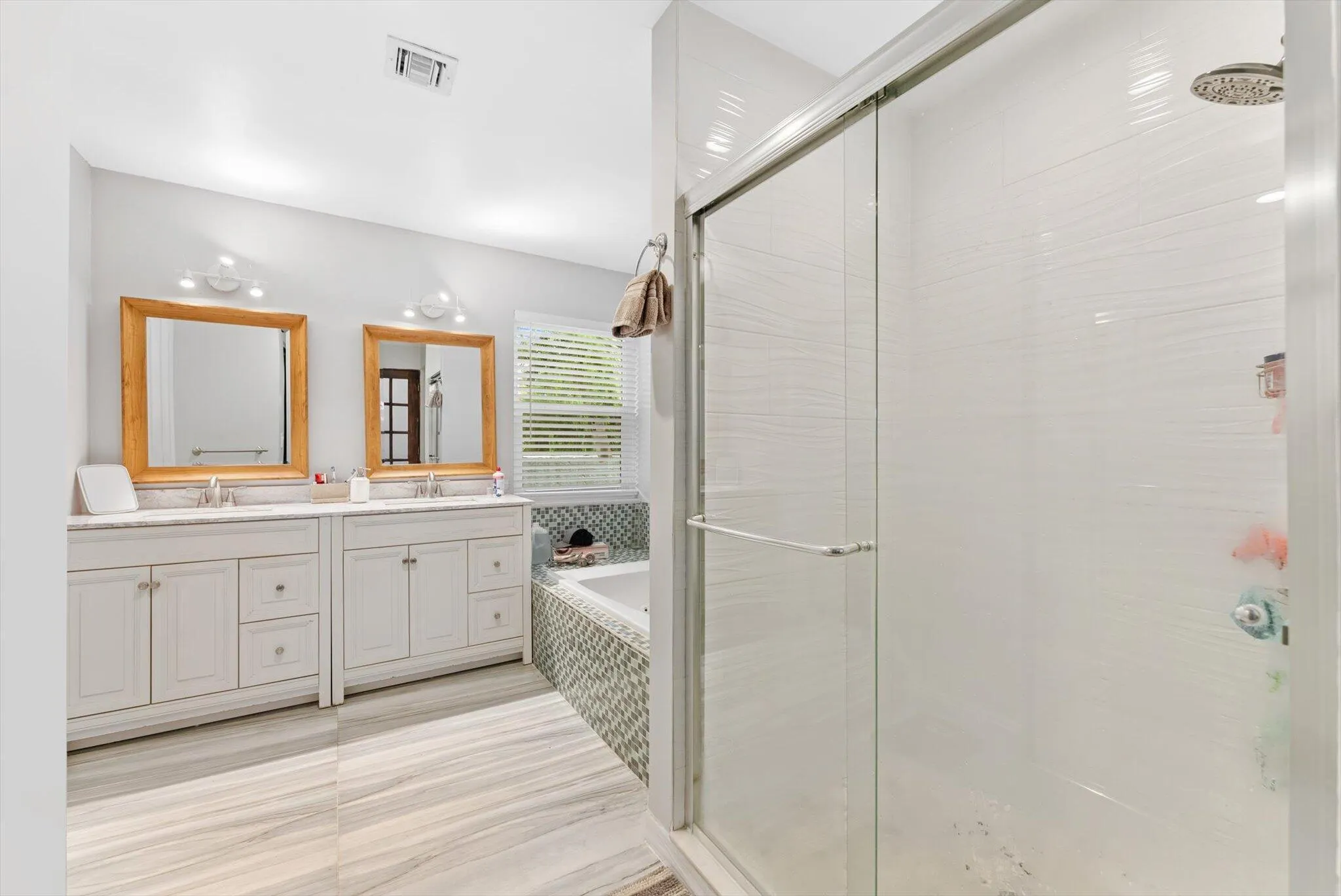 5185 NW 52nd Street