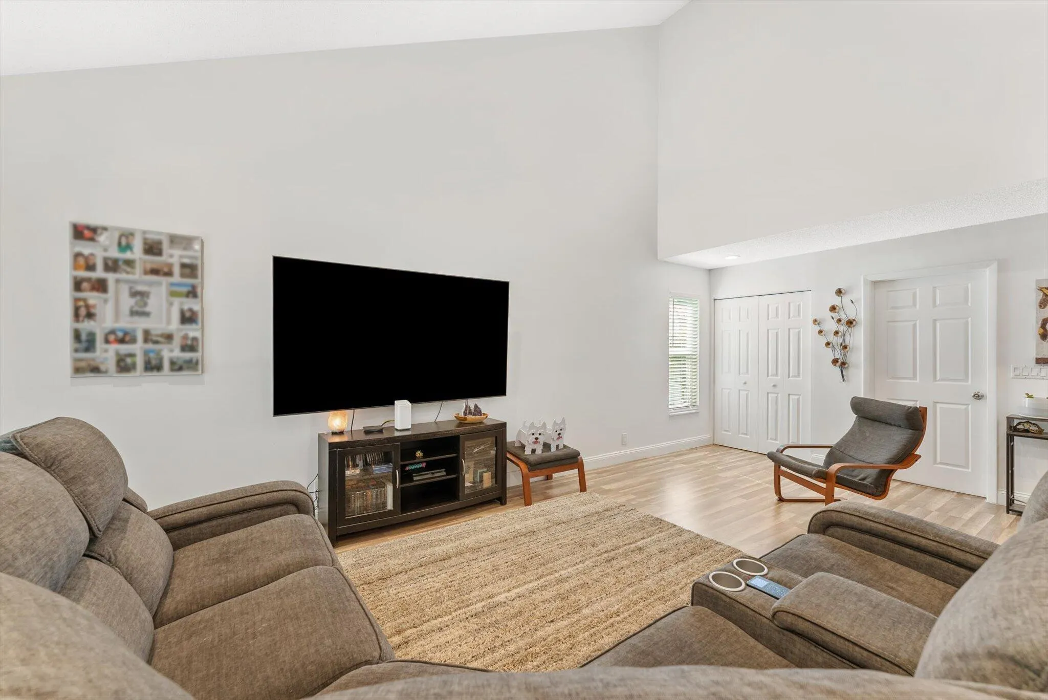 5185 NW 52nd Street