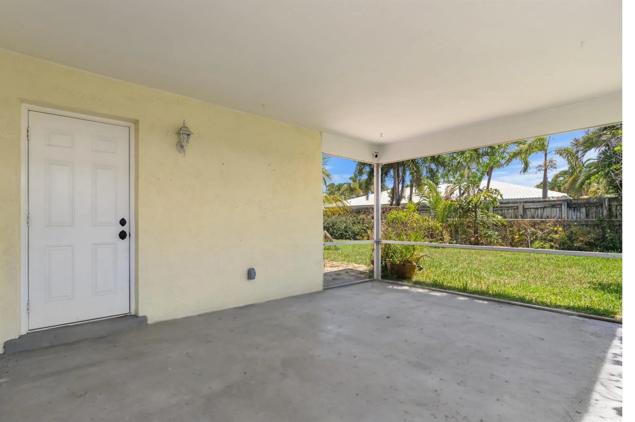 2538 SW 13th Court