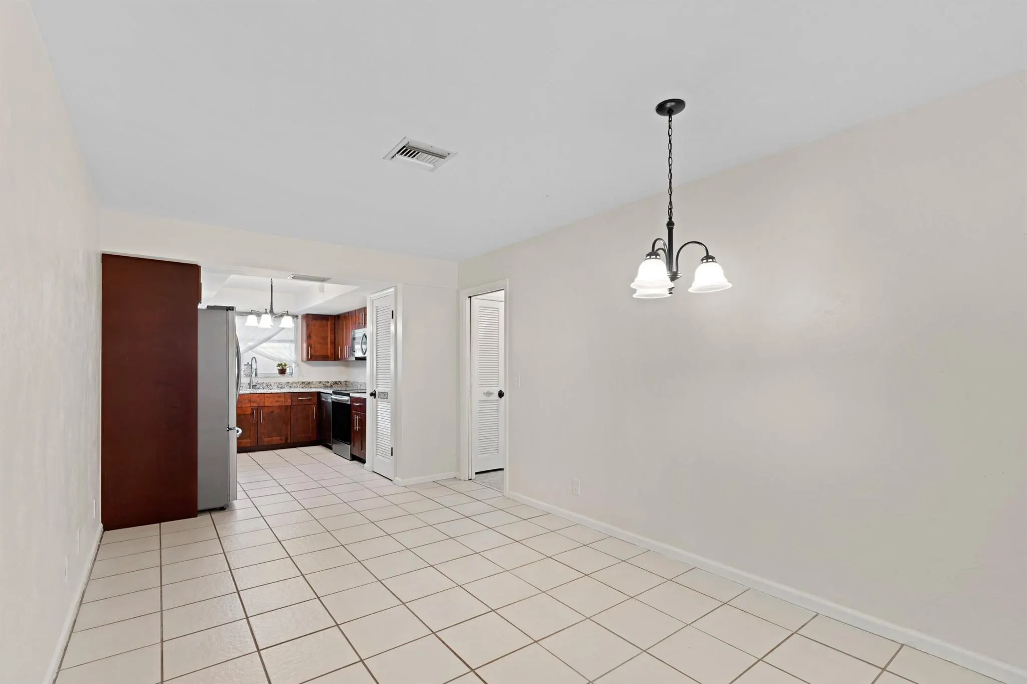2538 SW 13th Court
