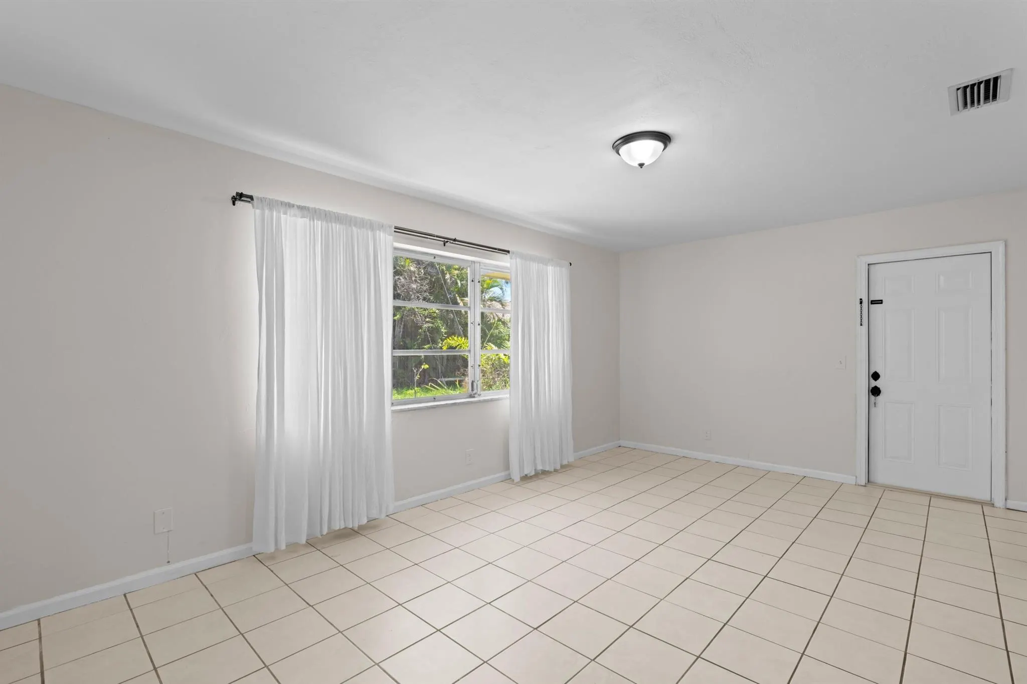 2538 SW 13th Court
