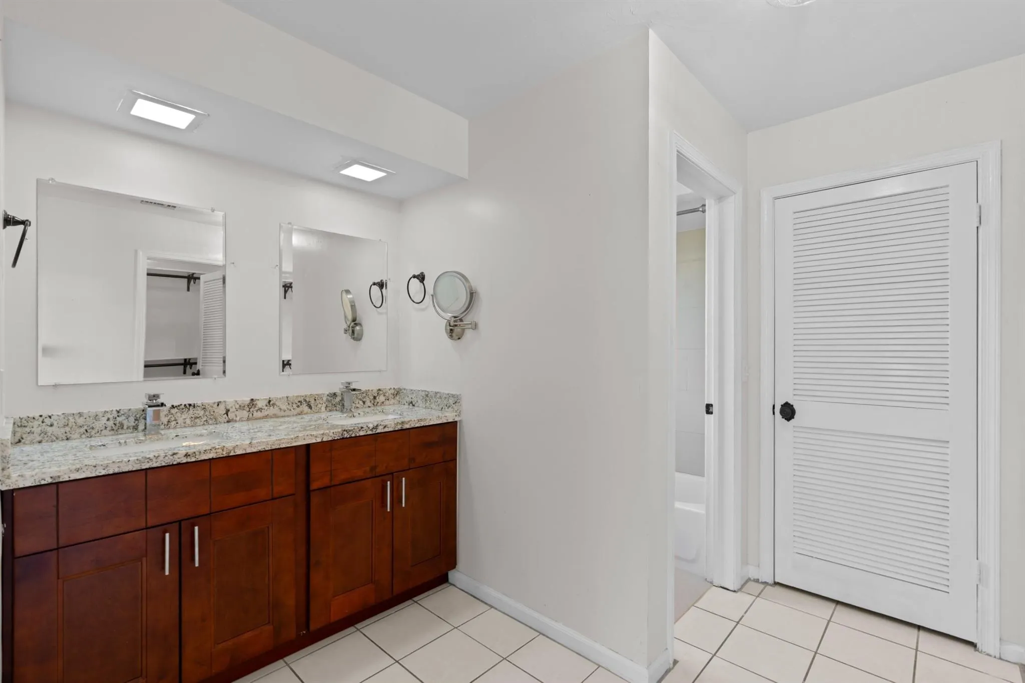 2538 SW 13th Court