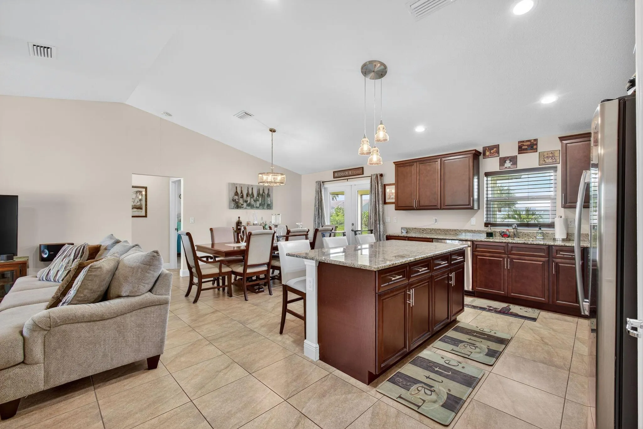 2614 SW Fairgreen Road