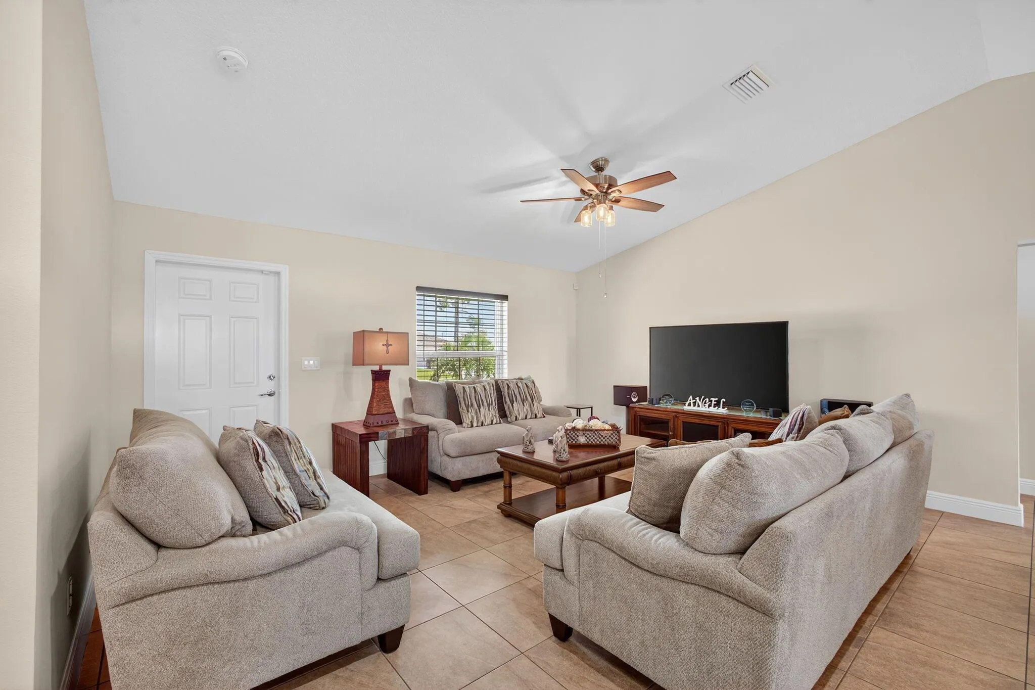 2614 SW Fairgreen Road