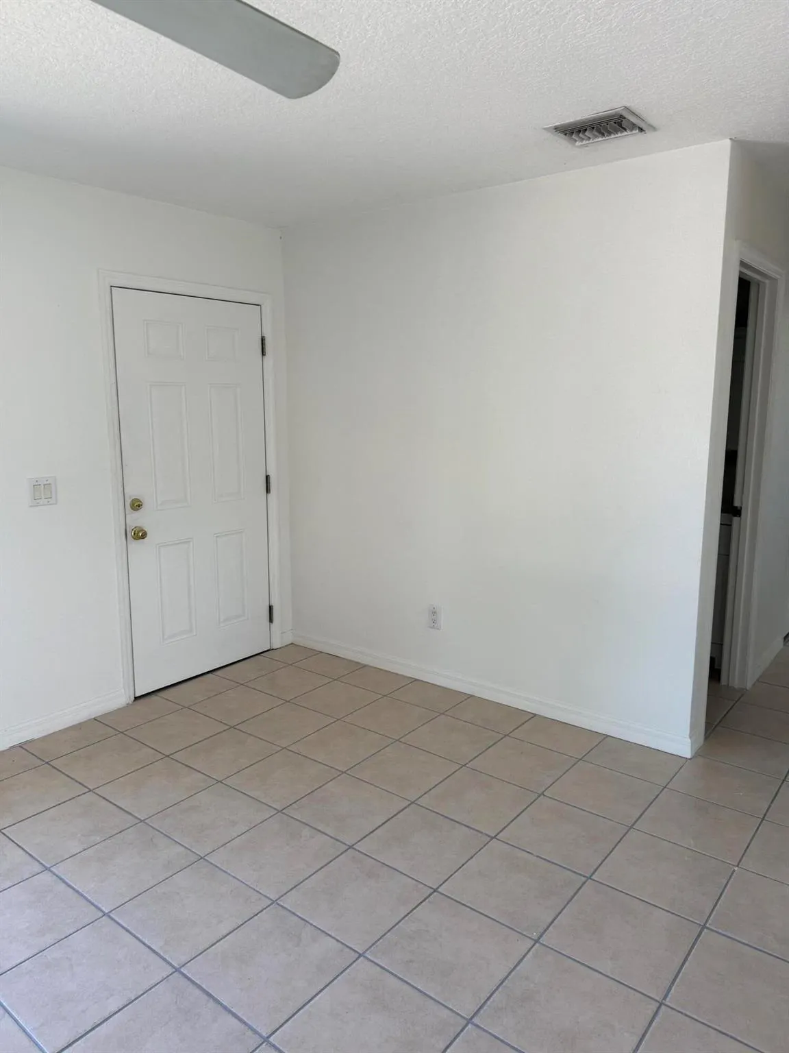 431 NE Julia Court