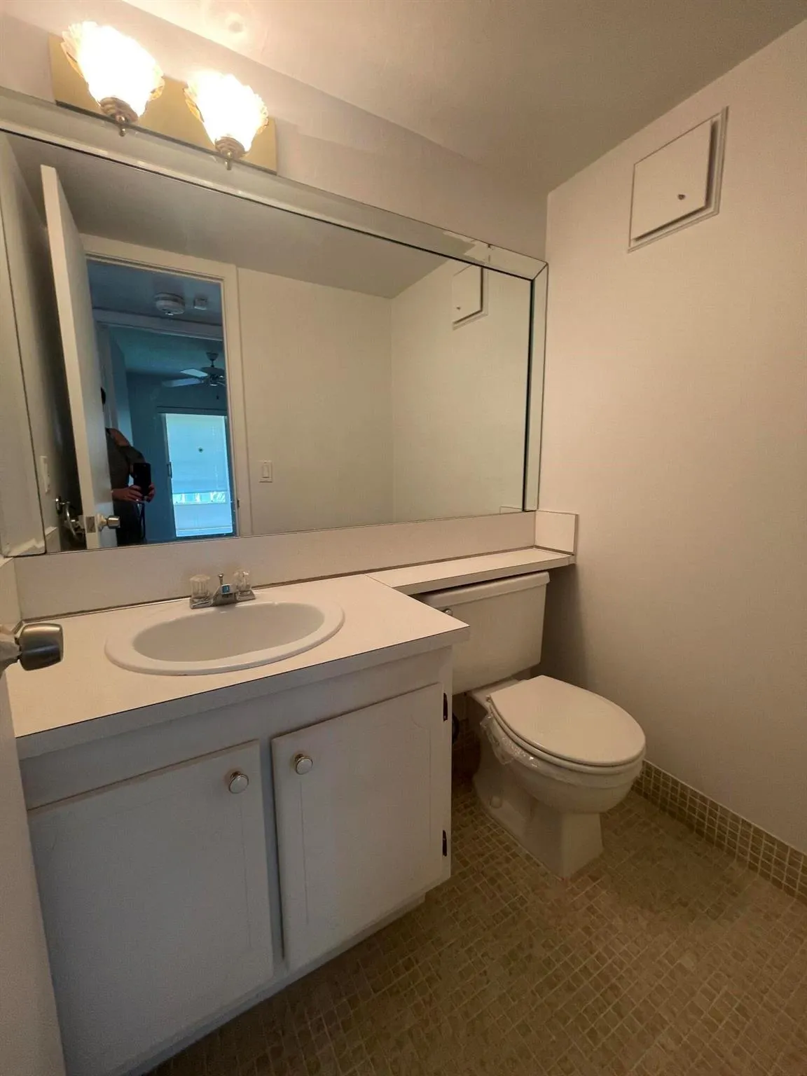 285 Markham M, #285